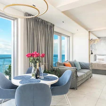 Your Holidays Promenada Gwiazd 14 B100 * 미엥지즈드로예